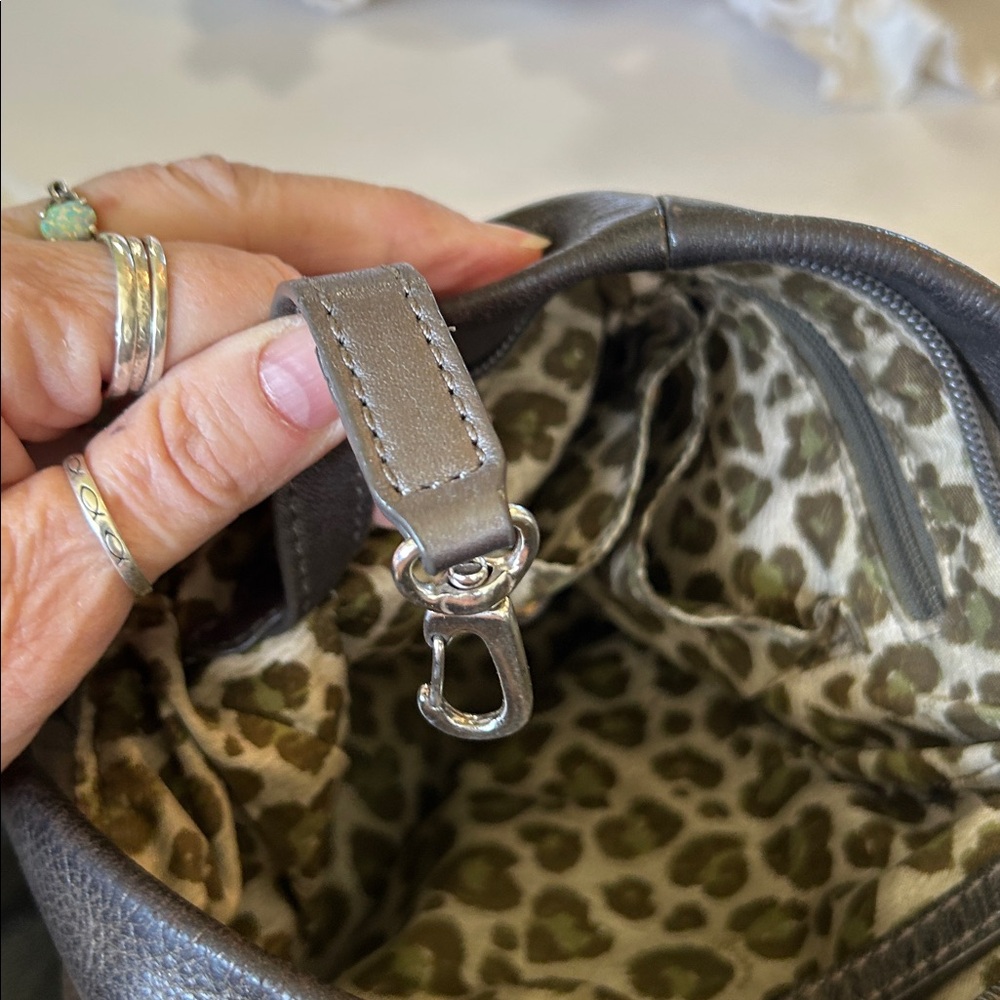 BRIGHTON  BLACK BROWN  LEATHER WITH BRAIDED STRAP & TASSLE DETAIL CROSSBODY BAG - Picture 8 of 12